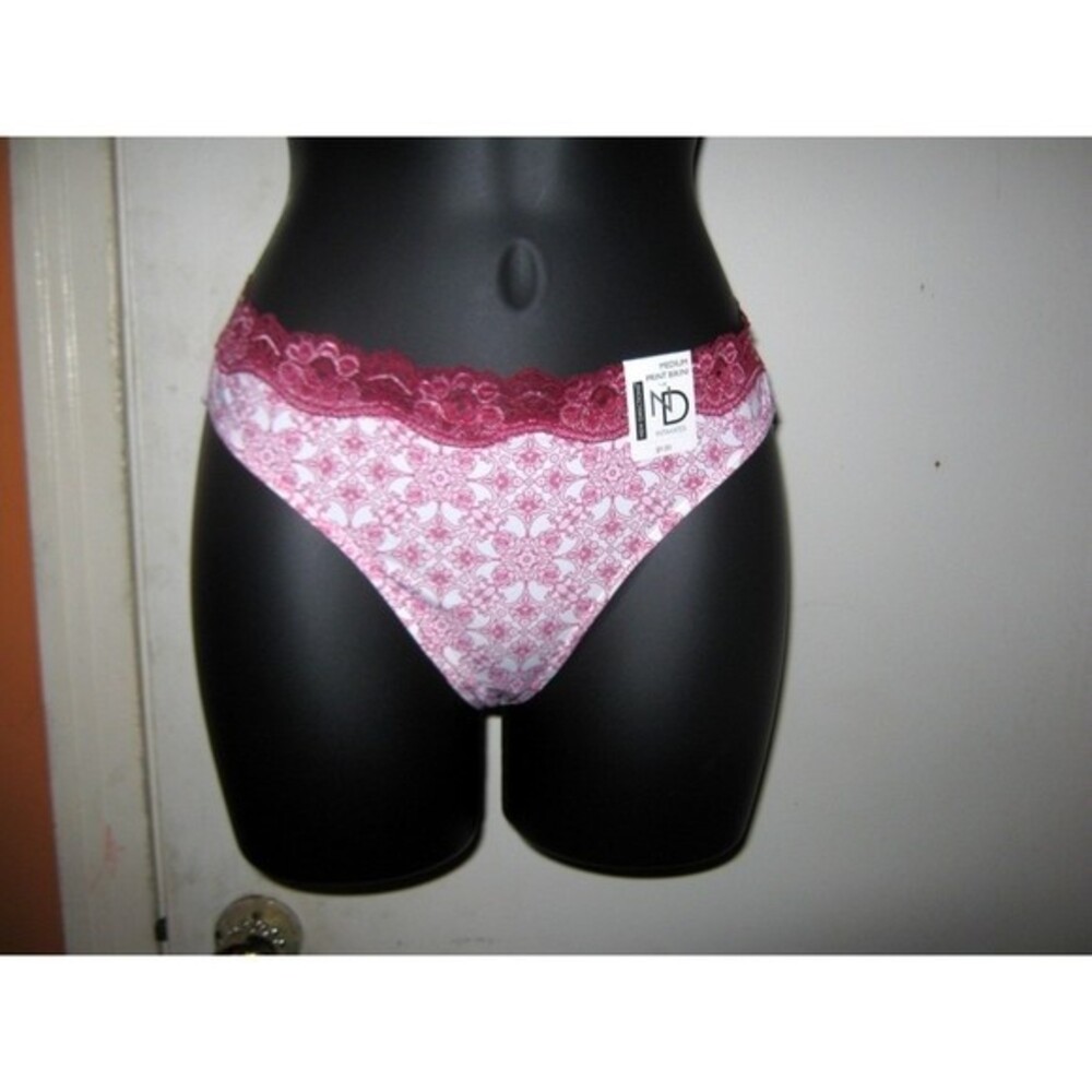 New Directions Medium Floral Print Bikini Panty NWT